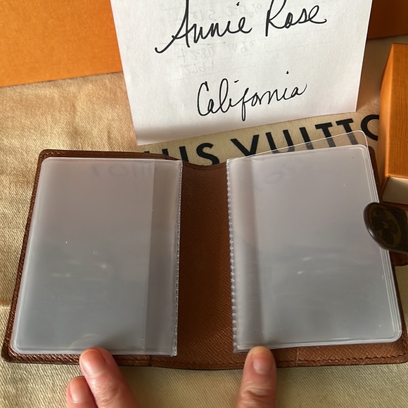 Louis Vuitton Mini Agenda - Picture 12 of 16